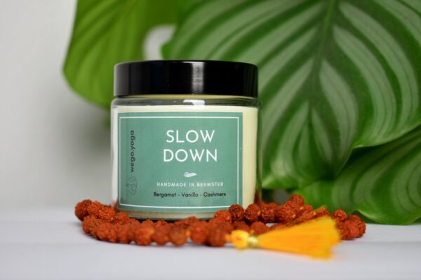 Slow down: geurkaars - bergamot-vanilla-cashmere